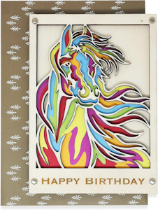 Geburtstagskarte oder Geburtstagsgeschenk aus vielen Schichten von Holz und Karte gemacht (Wildes Pferd)  - Jetzt bei Amazon kaufen*