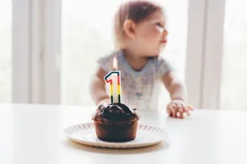 Den ersten Kindergeburtstag feiern